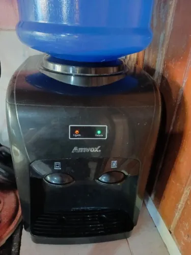 Bebedouro de mesa