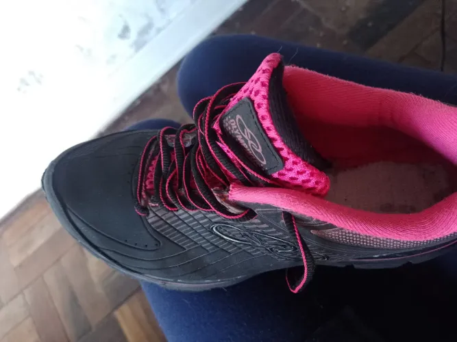 Tênis feminino