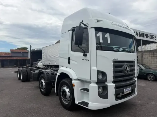 VW 24.250 2011/2011 TETO ALTO BITRUCK AR CONDICIONADO