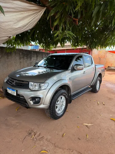 Mitsubishi L200 Triton HPE 3.2 CD TB Int.diesel AUT 2014