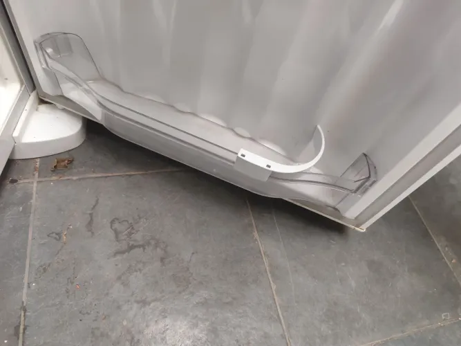 Prateleira porta garrafa da geladeira Brastemp BRM48