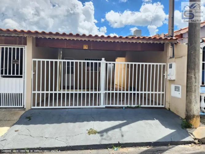 Casa para Venda em Pinhalzinho, Centro, 2 dormitórios, 1 banheiro, 2 vagas
