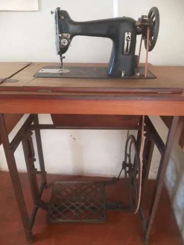 Maquina de costura