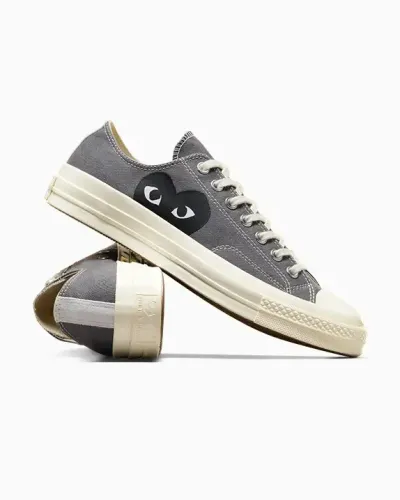 Tênis Converse X Comme Des Garçons Play Chuck 70 Cinza