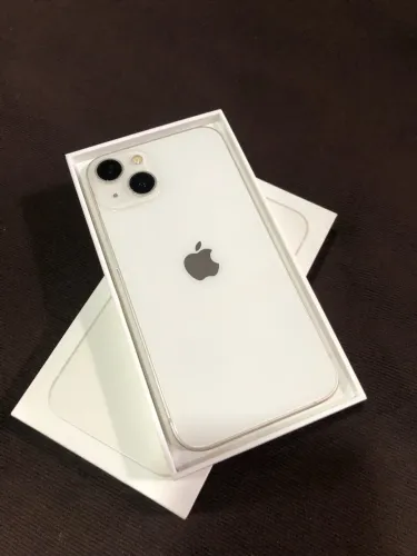 iPhone 13 em ótimo estado com caixa e nota fiscal