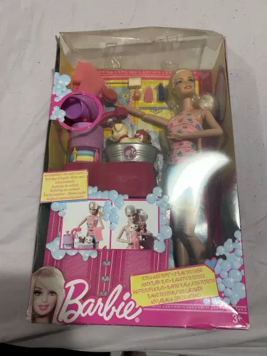 Linda Barbie na caixa!