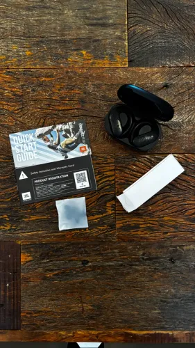 Fone JBL excelente único dono