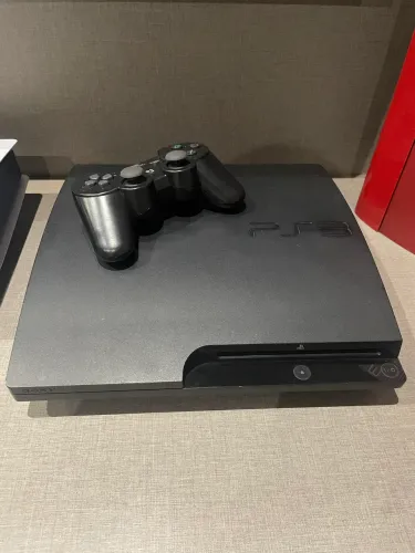 PS3 Slim 160gb com vários jogos