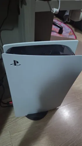 Ps5 com mídia física + The Last of Us