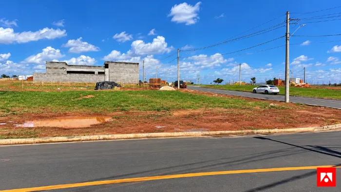Terreno com 569,60 m² à venda na Vila América em Nova Odessa