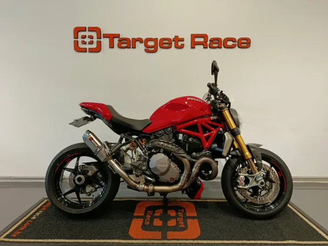 Ducati Monster 1200 S