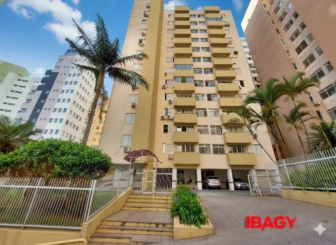 Imóvel para venda com 49 metros quadrados com 1 quarto em Centro - Florianópolis - SC