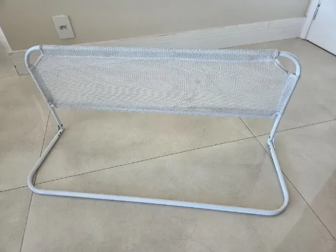 Grade de proteção para cama