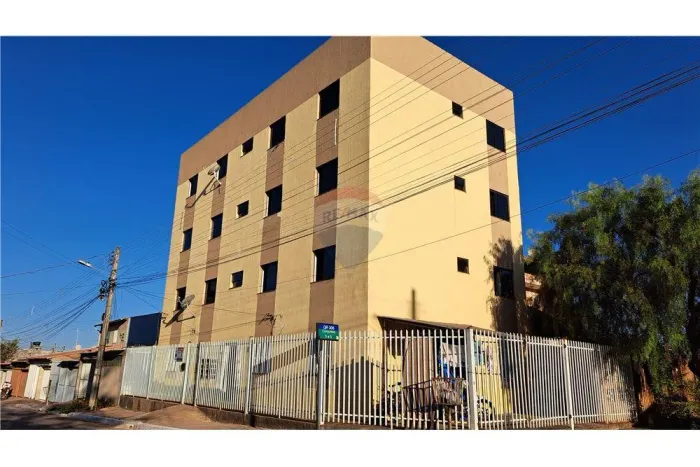 Apartamento QR 306, Samambaia Sul, 55m², 2 quartos com água e luz individualizadas