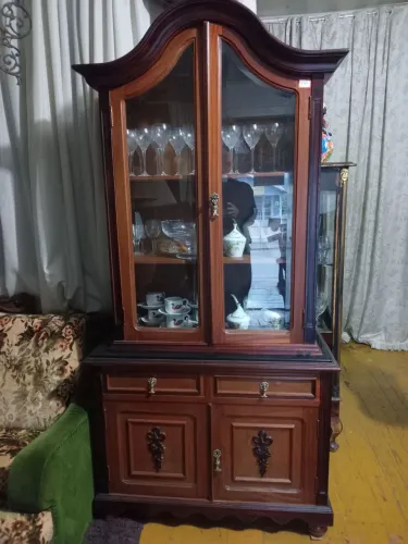 Cristaleira Antiga 