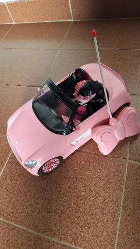 Carro da Barbie com Controle Remoto
