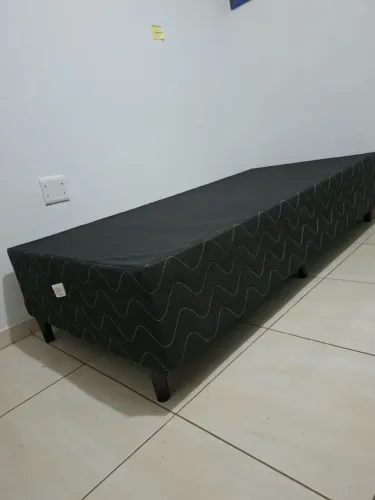Base Box de Solteiro 88×188 cm | Excelente Estado - R$190