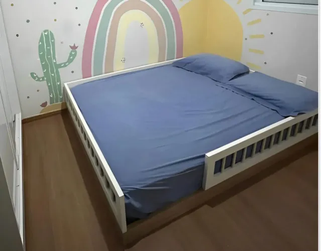 Linda cama montessoriana