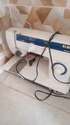 Maquina de costura