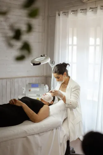 Limpeza de pele/ tratamentos faciais LED e Laser Londrina 