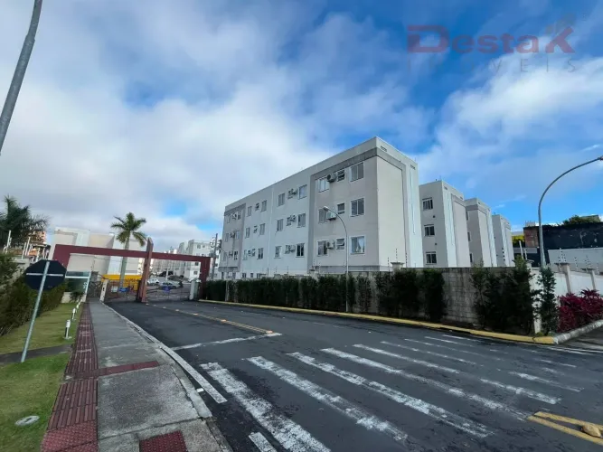 Apartamento no Bairro Serraria - São José