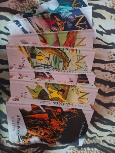 7 livros As Cronicas de Nárnia (novos)