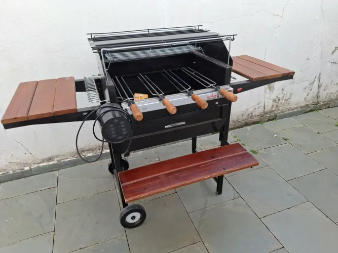 Churrasqueira Giragrill Garden