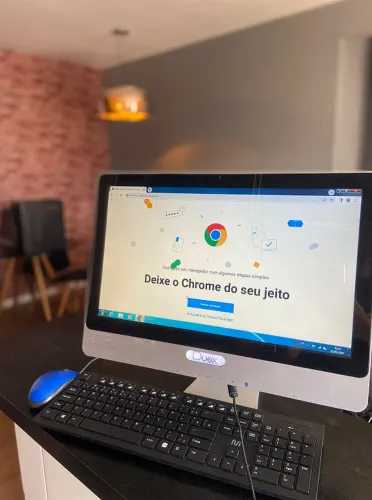 PC PORTÁTIL COM MONITOR - DUEX 