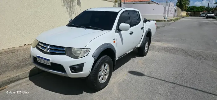 Mitsubishi L200 Triton HPE 3.2 CD TB Int.diesel MEC 2013