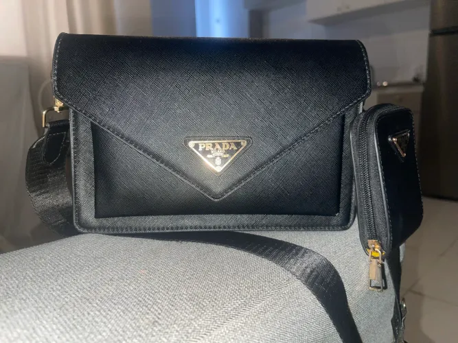 Bolsa Prada Milano em couro Saffiano 