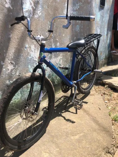 bicicleta montadinha vendo e troco em celular 