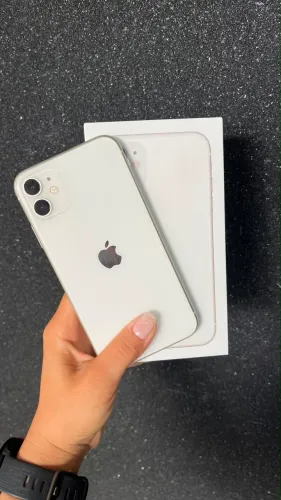 iPhone 11 64 GB - impecável