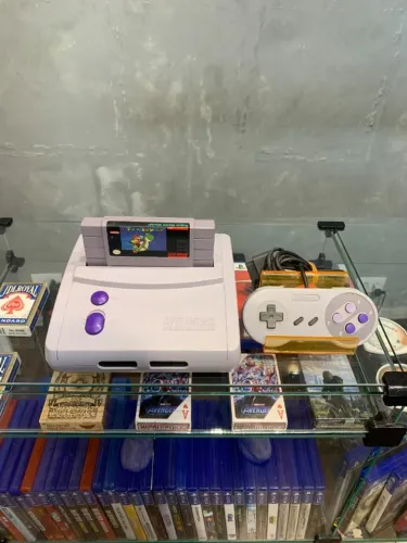 Super Nintendo Baby (SNES Jr.) + Super Mario World Original - Geek Games