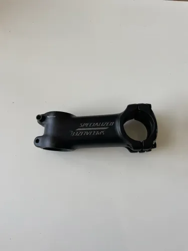Mesinha de Bike Specialized 50mm seminova