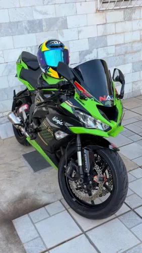 Kawasaki zx6-4R