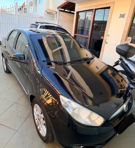 Fiat Grand Siena Essence Dual. 1.6 Flex 16V 2016