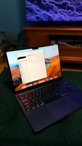 Macbook Air M2 8GB 256gb SSS 2022 - 86% bateria, ciclos 204 (apenas retirada em mãos)