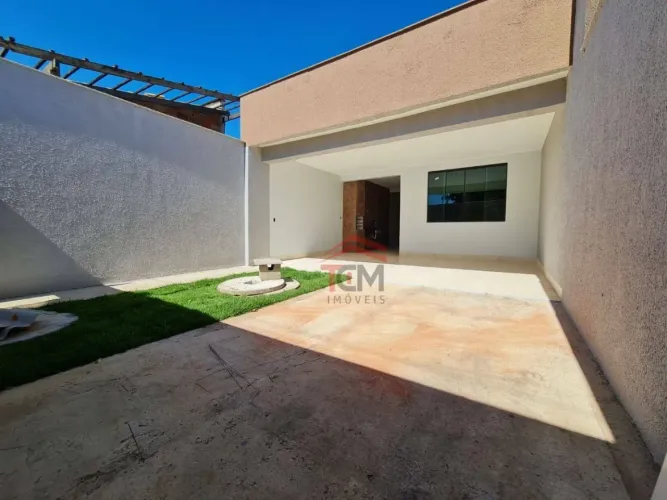 Casa com 3 dormitórios à venda, 122 m² por R$ 385.000 - Jardim Itaipu - Goiânia/GO