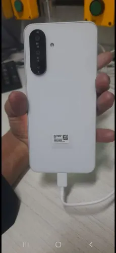 Esse celular é A26 todo bom tá novo só vou vender porque comprei outo