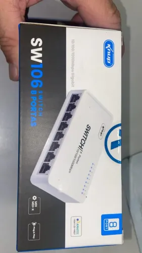 Switch 08 portas 10/100/1000 Knup Sw106 Novo