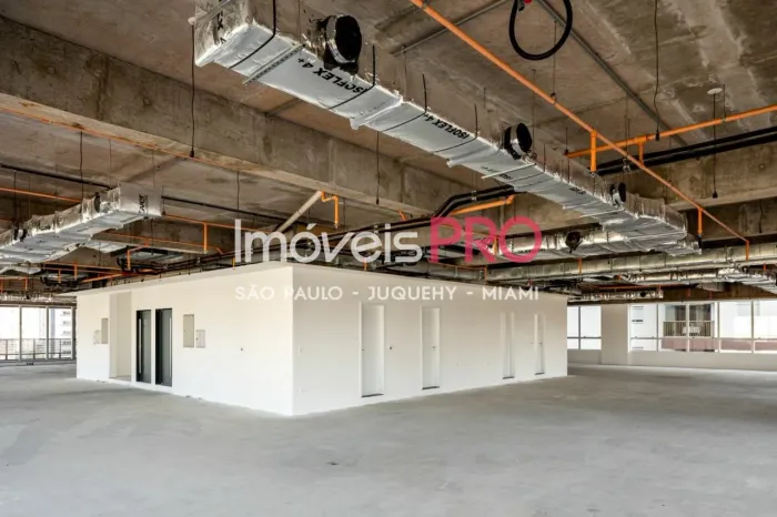 Conjunto comercial novo de altíssimo padrão na região da Berrini com 253m²