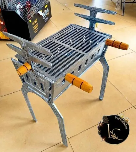 CHURRASQUEIRA DE ALUMÍNIO