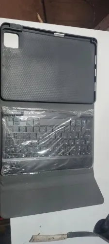 Capa com teclado para tapete