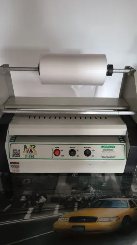 Plastificadora laminadora profissional P380 c/ suporte BOPP + brindes