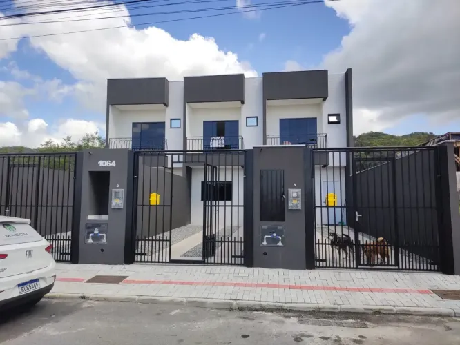 SOBRADO FINANCIÁVEL, COM 02 SUITES, 02 VAGAS!!! ITAPEMA
