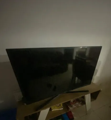 Televisão Samsung para retirada de peças 