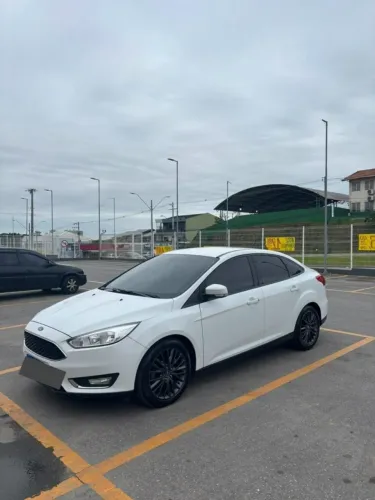 Ford Focus Fastback Se/se Plus 2.0 Flex Aut. 2016
