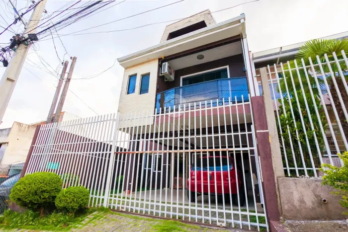 SOBRADO EM CONDOMÍNIO com 3 dormitórios à venda com 201m² por R$ 770.000,00 no bairro Xaxi