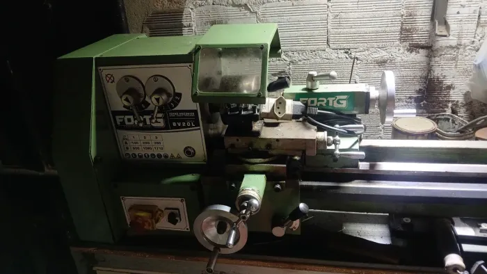 Vendo torno mecânico BV20L