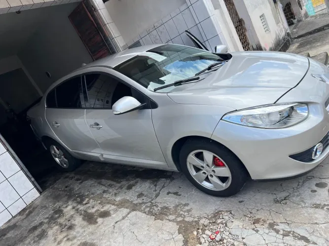 Renault Fluence Sed. Dynamique 2.0 16V Flex Mec. 2014